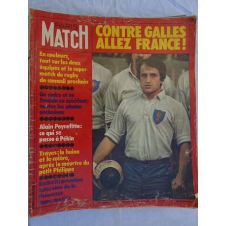 Magazine Paris Match - 1397 - mars -1976 - Contre Galles allez France