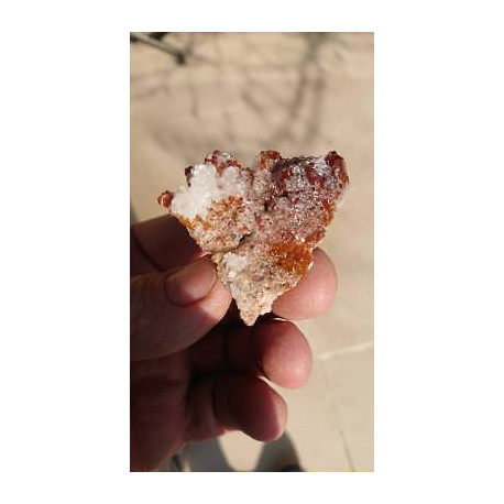 Calcite sur vanadinite Mibladen MAROC CV1 63 grammes 43mm x 43mm