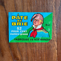 Páte de brie 52 POUR CENT matière grasse FABRIQUÉE EN NORMANDIE