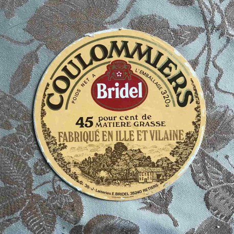 Coulommiers Bridel 45 pour cent de matiere grasse Fabriqué en Ille...