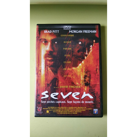 DVD - Seven (Brad Pitt et Morgan Freeman)