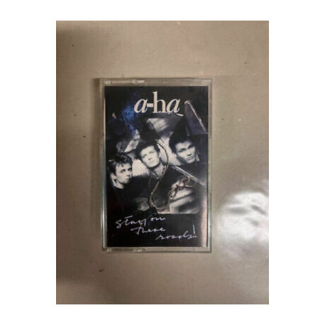 A-Ha Stay on these roads Cassette Audio-K7