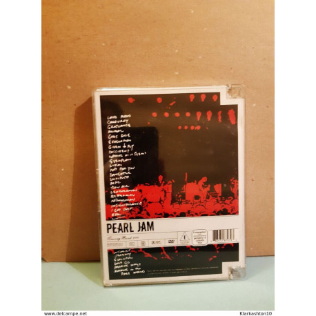 Pearl Jam Touring Band on stage DVD