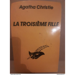 La troisième fille Le masque