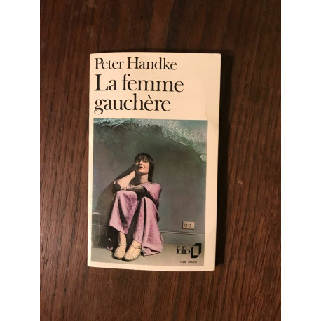 - La femme gauchère