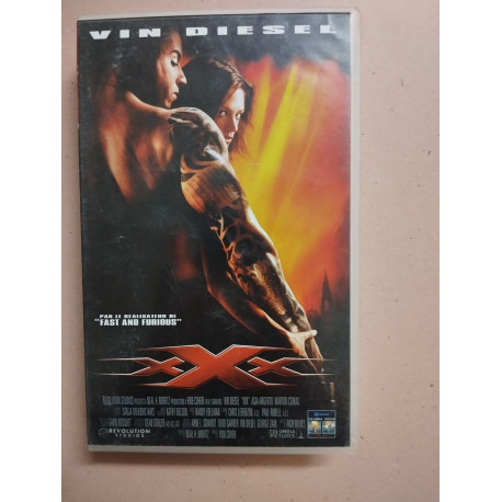 XXx [VHS]