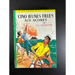 Cinq jeunes filles aux açores